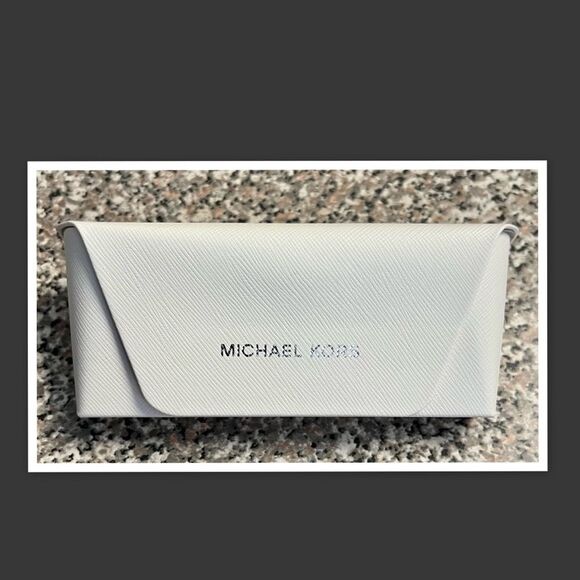 New Michael Kors Leather Eyeglass / Sunglass Case - Picture 1 of 4